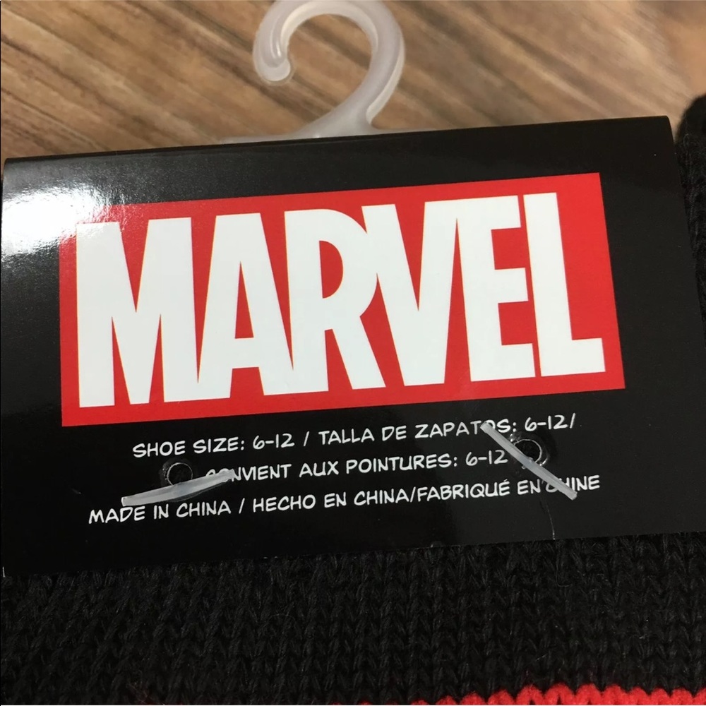 MARVEL MENS AVENGERS CHRISTMAS LONG SOCKS NEW - Picture 4 of 4